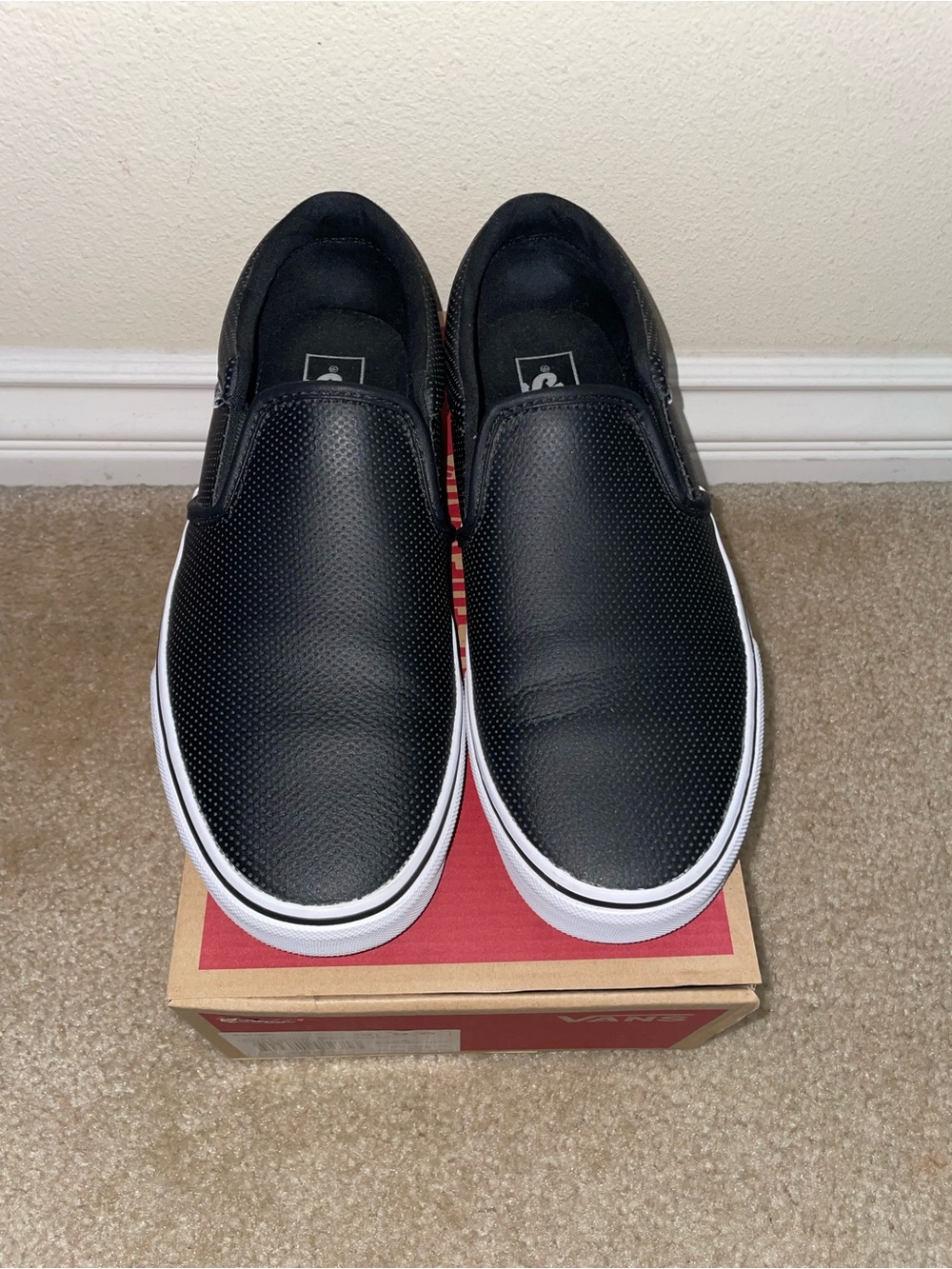 Vans Black Slip-On Men's Casual Sneakers - Classic